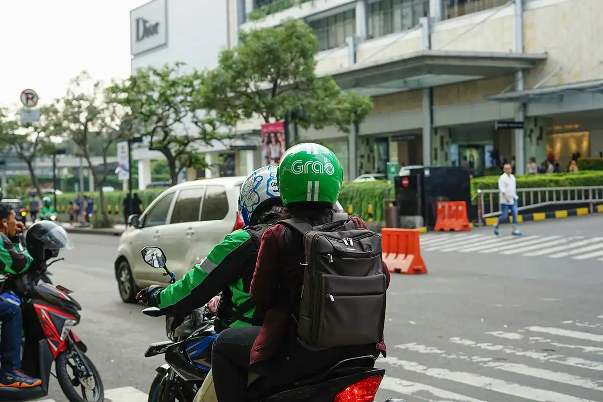 tips liburan di bali pakai gojek grab