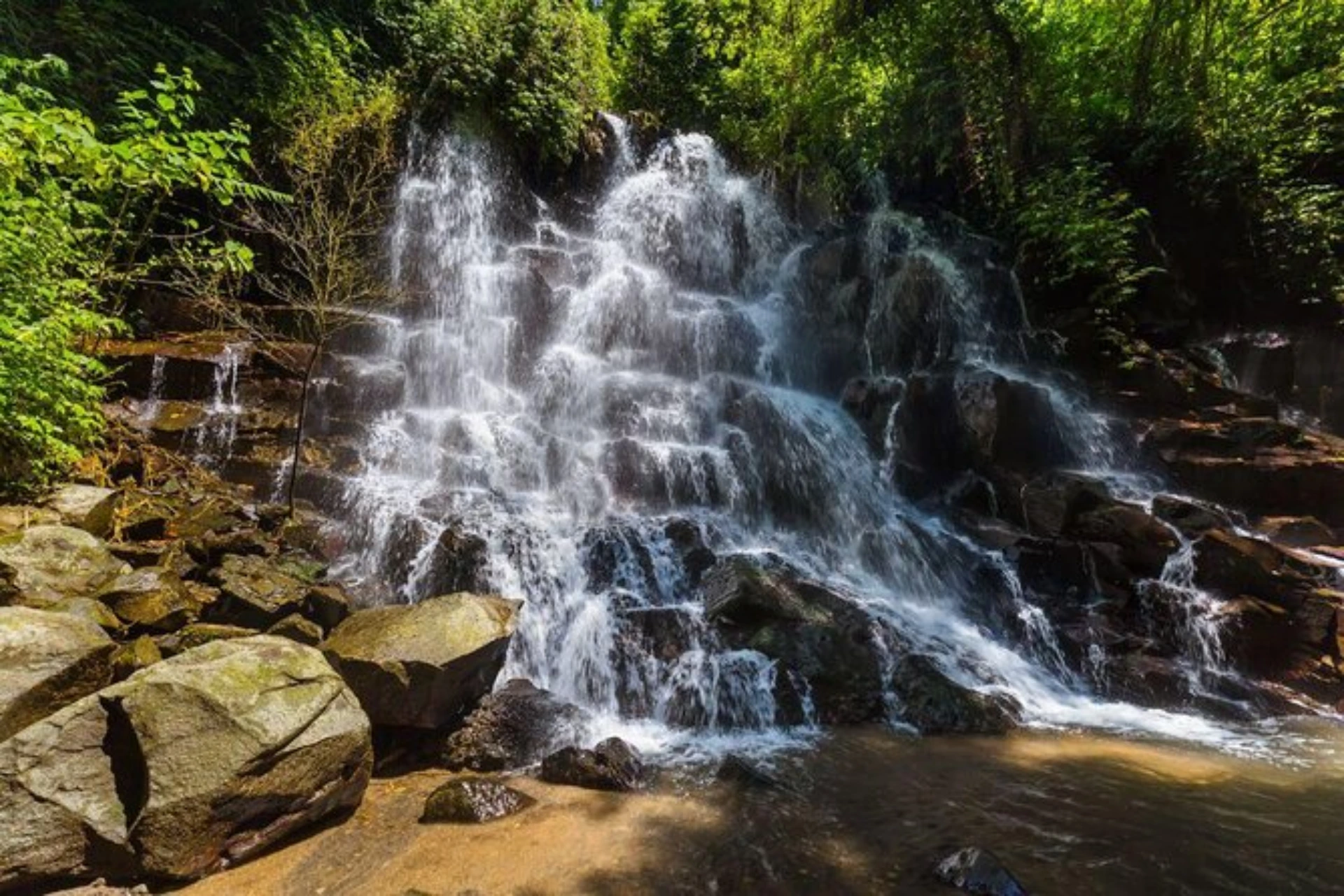 Air Terjun Kanto Lampo