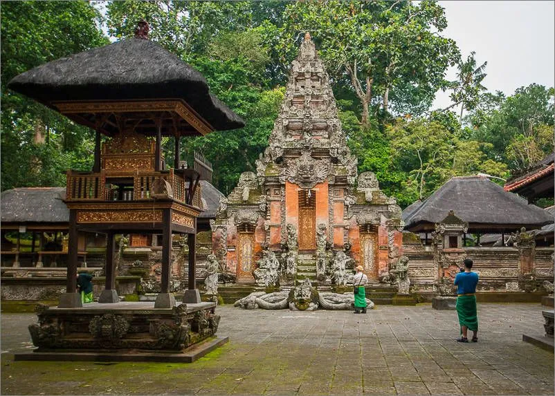Pura Monkey Forest Ubud