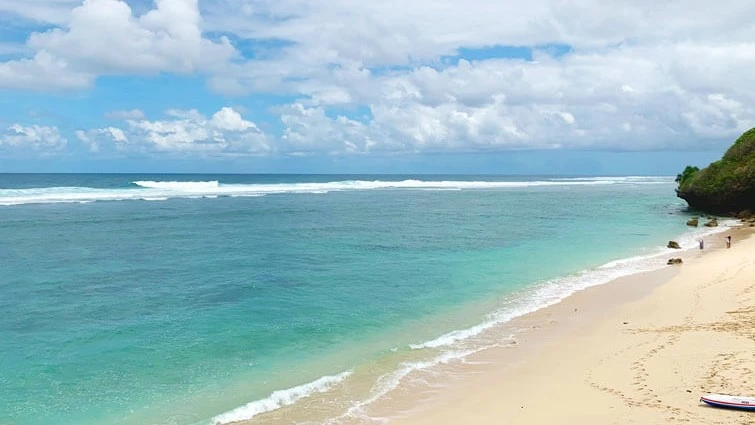 Pantai Gunung Payung