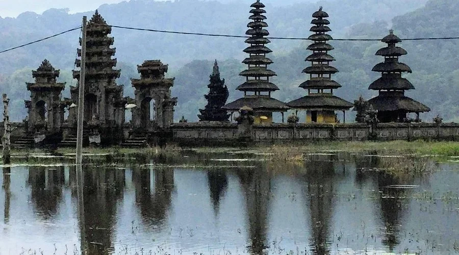 Danau Tamblingan