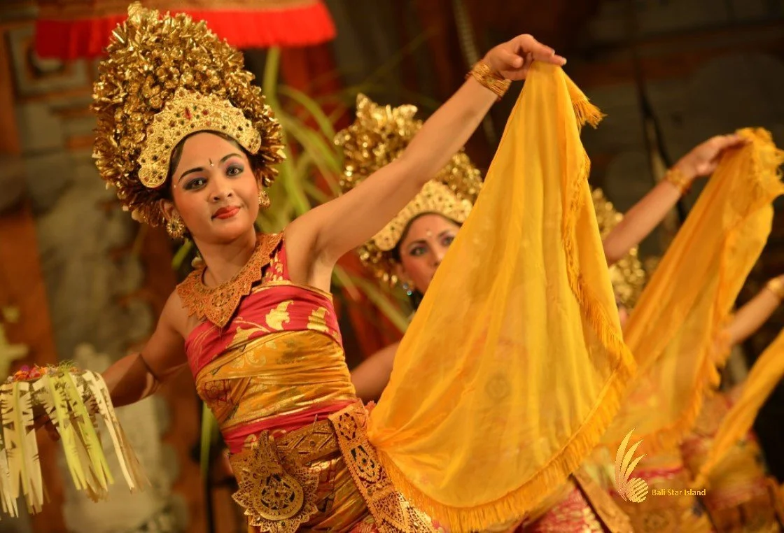 Pertunjukan Tari di Ubud Royal Palace