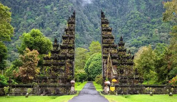 Handara Gate