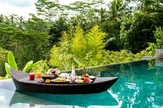 Samsara Ubud Floating Breakfast