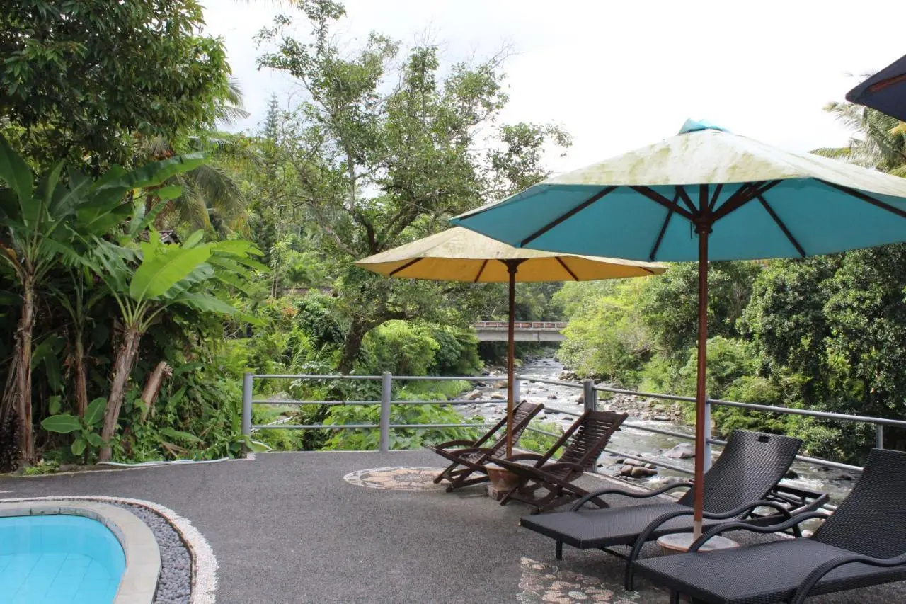 Sungai Guest House di Sidemen